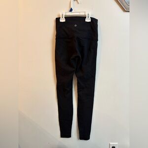 Lululemon athletic waterproof leggings US 4